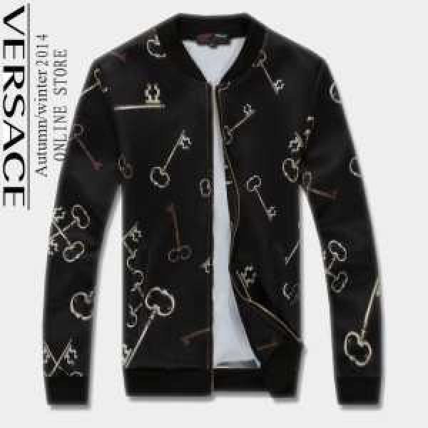 超人気美品◆ 2026秋冬 VERSACE ヴェルサーチ ブルゾン 総柄 程よい厚み