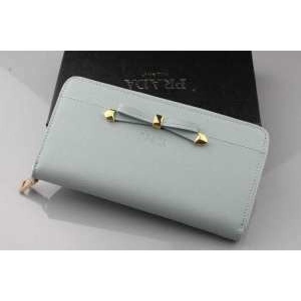 人気激売れ新作 2026 PRADA プラダース長財布.105.