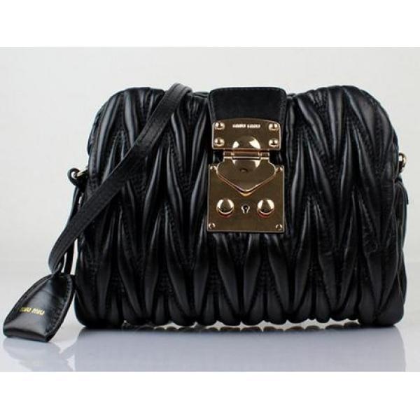 MIUMIU クラッチバッグ ショルダーバッグ ギョーザ ブラックが激安.43..43.