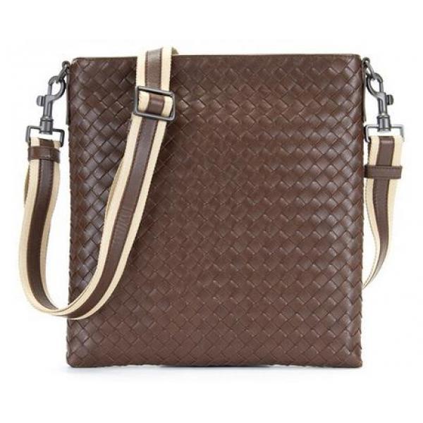 BOTTEGA VENETA 男女問わず ショルダーバッグ レザー ブラウン 偽物.61.