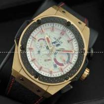 スイスムーブメンノ7750 Hublot ウブロ メンズ腕時計 F1 自動巻き 6針 日付表示  46MM ラバー ゴールド.178.