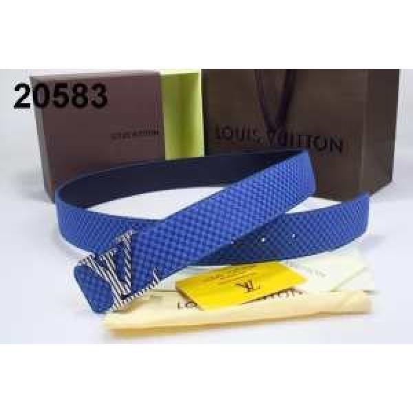 首胸ロゴ  2026 LOUIS VUITTON ルイ ヴィトン ベルト 本革(牛皮) 最高ランク
