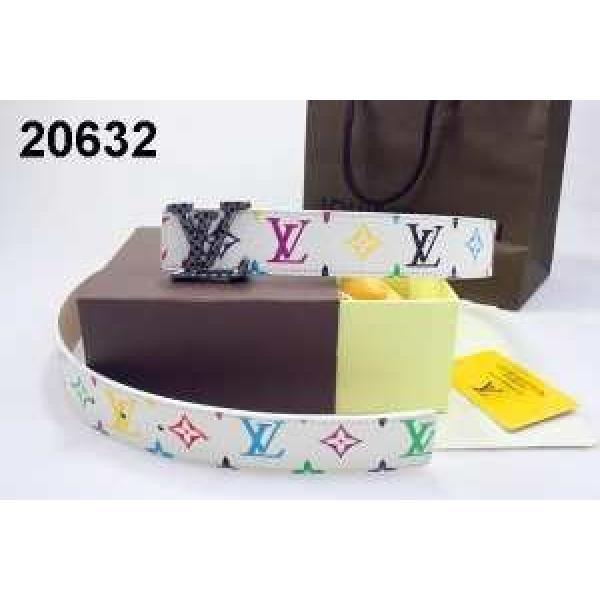 2026 エレガントな装い LOUIS VUITTON ルイ ヴィトン ベルト 本革(牛皮) 最高ランク