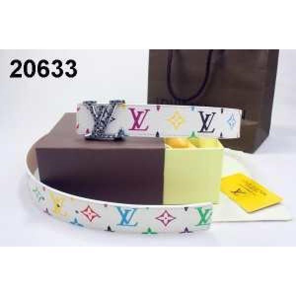 2026 コーデに合わせ LOUIS VUITTON ルイ ヴィトン ベルト 本革(牛皮) 最高ランク