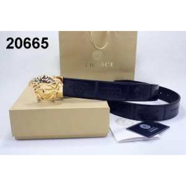 めちゃくちゃお得 2026 VERSACE ヴェルサーチ ベルト 本革(牛皮) 最高ランク