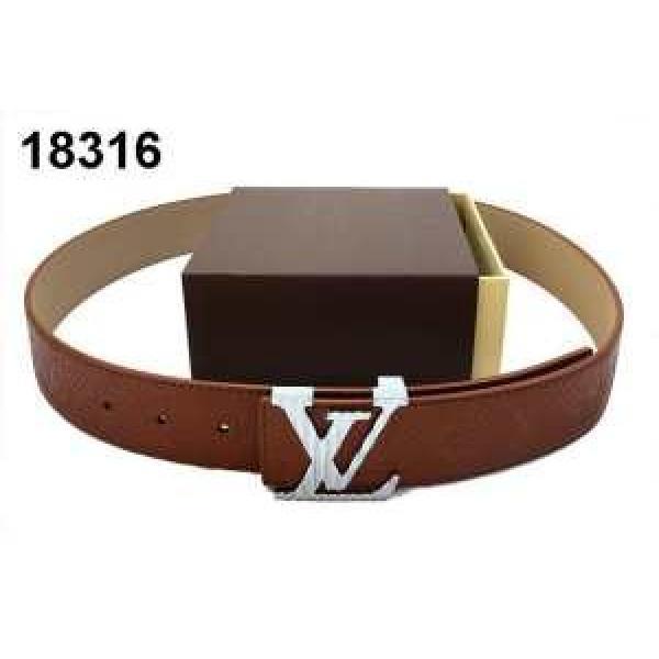 華やかなデザイン 2026 LOUIS VUITTON ルイ ヴィトン  ベルト