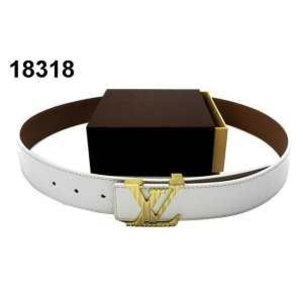 コーデに合わせ 2026  LOUIS VUITTON ルイ ヴィトン  ベルト