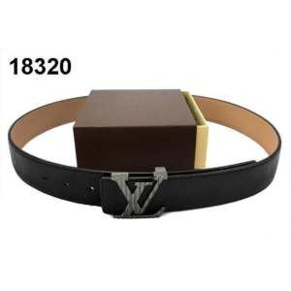 落ち着いた感覚 2026 LOUIS VUITTON ルイ ヴィトン  ベルト