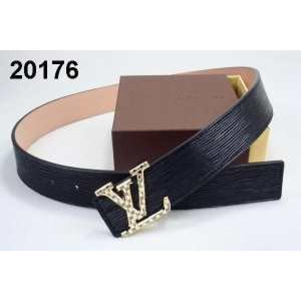 2026 人気商品 LOUIS VUITTON ルイ ヴィトン ベルト