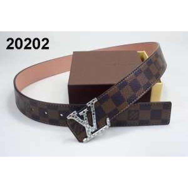 2026 首胸ロゴ LOUIS VUITTON ルイ ヴィトン ベルト