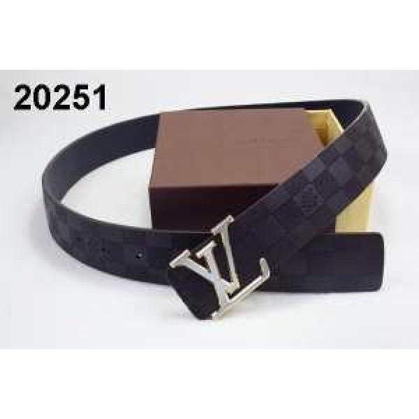 2026  LOUIS VUITTON ルイ ヴィトン ベルト 入手困難