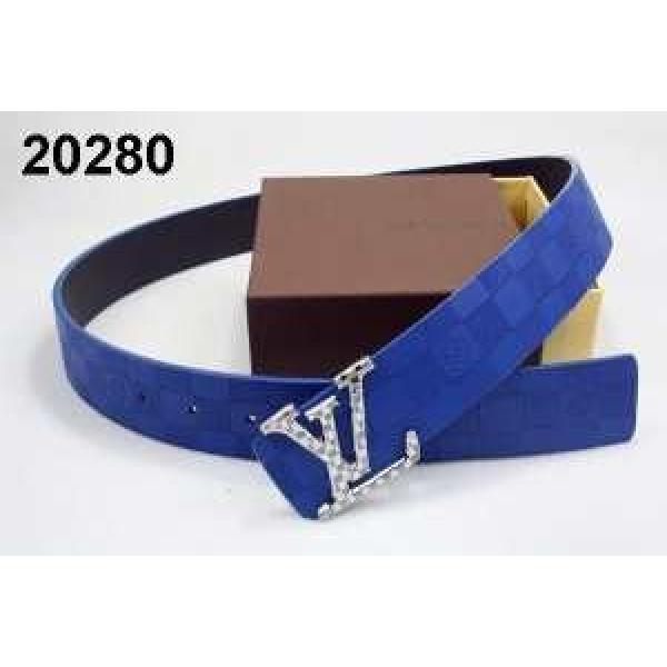 2026 LOUIS VUITTON ルイ ヴィトン ベルト 個性派