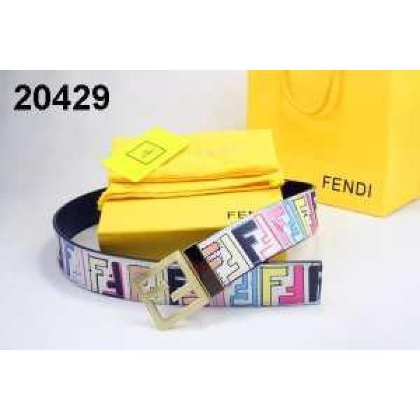 美品 2026 FENDI フェンディ  ベルト 本革(牛皮)  最高ランク