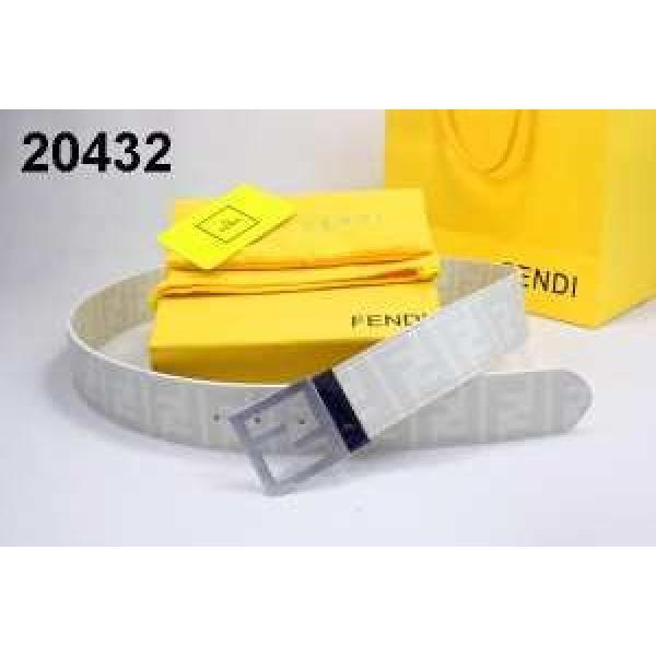 値下げ！2026 FENDI フェンディ  ベルト 本革(牛皮)  最高ランク
