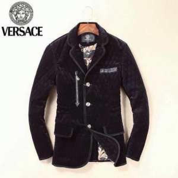 大特価 2026 VERSACE ヴェルサーチ 綿入れ 3色可選 肌寒い季節に欠かせない