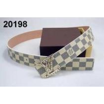 2026 一味違うケーブル編みが魅力満点 LOUIS VUITTON ルイ ヴィトン ベルト