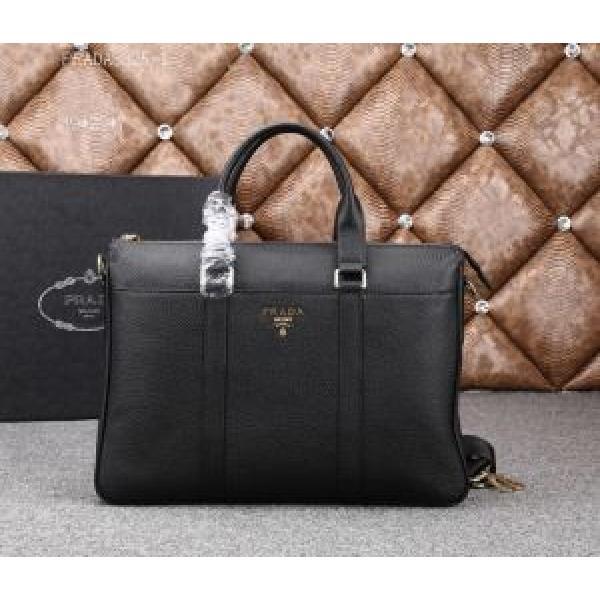 PRADA プラダ 2025 完売品！メンズ用 手持ち&amp;ショルダー掛け 8825-1.57.
