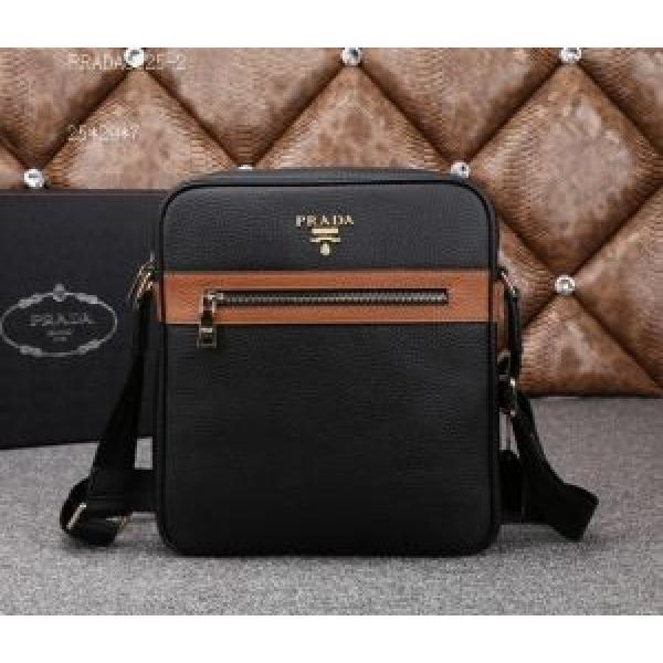 PRADA プラダ 2025 超レア メンズ用 ショルダーバッグ  8825-2.57.