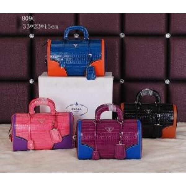 PRADA プラダ 2026 秋冬 贈り物にも◎ レディースハンドバッグ 4色可選 8096.68.