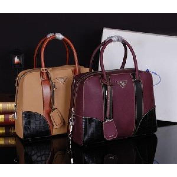 PRADA プラダ 2026 秋冬 大特価 レディースハンドバッグ 2色可選 8674.68.