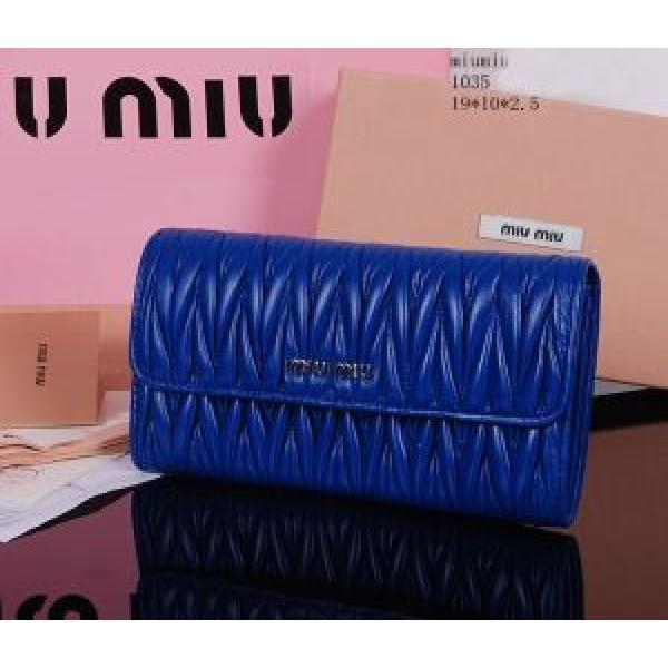 売れ筋！ 2026春夏 MIUMIU ミュウミュウ 財布 1035.111.