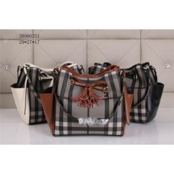 プレゼントに 2026春夏 BURBERRY バーバリー ショルダーバッグ 38966251 3色可選.48..48.