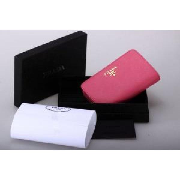 お買い得　春夏 PRADA プラダ 表情豊かな質感　財布 1225.105.