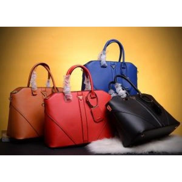 抜群の雰囲気が作れる! 2026春夏 PRADA プラダ ハンドバッグ B5166  4色可選.68.
