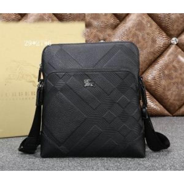 高級感溢れるデザイン 2026春夏 BURBERRY バーバリー ショルダーバッグ 6101-2.47.