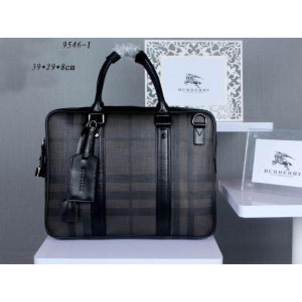 高級感を引き立てる 2026春夏 BURBERRY バーバリー美品 ハンドバッグ 9546-1.47.