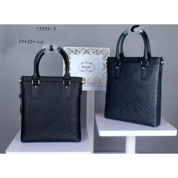 一味違うケーブル編みが魅力満点 2026春夏 PRADA プラダ ハンドバッグ 12226-3   2色可選.57.