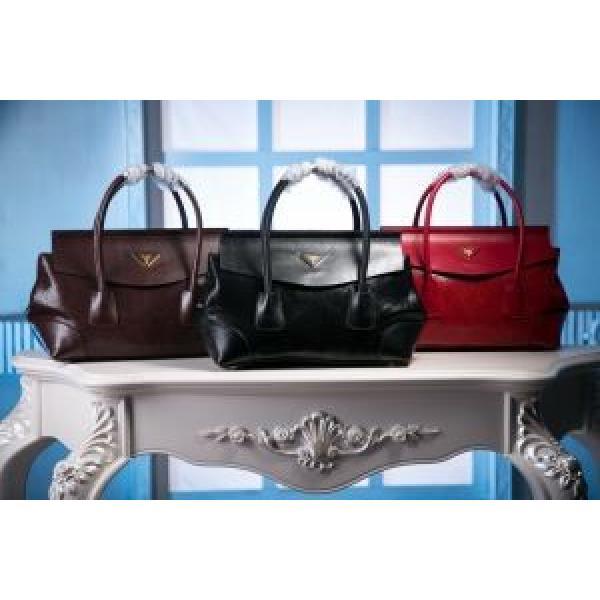 PRADA プラダ 2026 SALE!今季 レディースバッグ 3色可選 P1168.68.