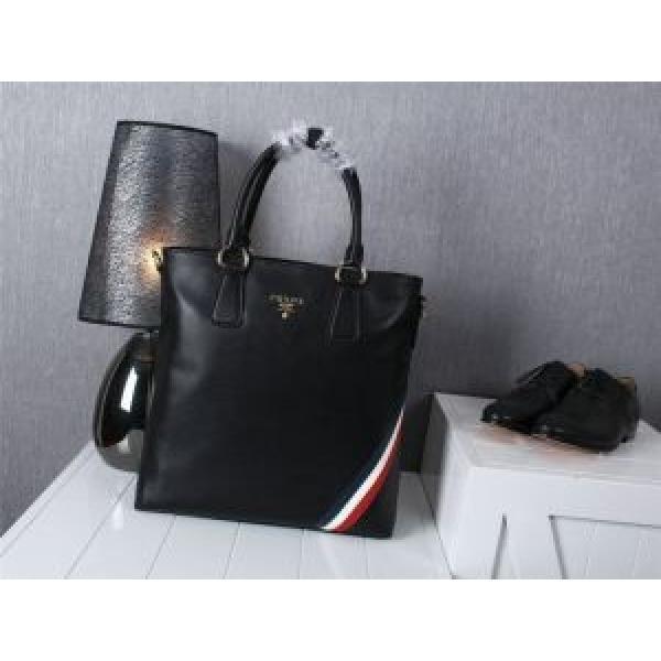 PRADA プラダ 2026 大人気☆NEW!! メンズ用 手持ち&amp;ショルダー掛け 2055.57.