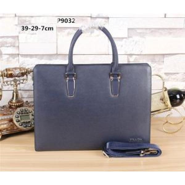 PRADA プラダ 2026 最旬アイテム メンズ用 手持ち&amp;ショルダー掛け P9032.57.