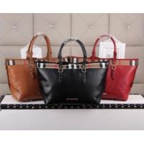 BURBERRY バーバリー 2026 贈り物にも◎ レディースバッグ 3色可選 39033931.48..48.