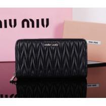 人気激売れ 2026春夏 MIUMIU ミュウミュウ 財布 1033.111.