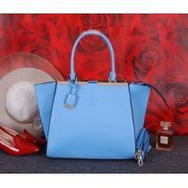 大人のおしゃれに 2026春夏FENDI フェンディ 手持ち&ショルダー掛け 2352.150.