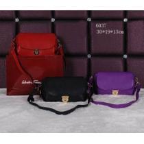 2026 首胸ロゴ FERRAGAMO サルヴァトーレフェラガモ レディースショルダーバッグ 3色可選 6037.44..44.