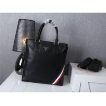 PRADA プラダ 2026 大人気☆NEW!! メンズ用 手持ち&ショルダー掛け 2055.57.