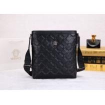 VERSACE ヴェルサーチ 2026 存在感◎ メンズ用 ショルダーバッグ V1449-4.82.