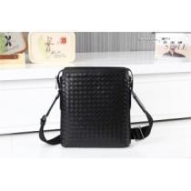2025 BOTTEGA VENETA ボッテガ ブランド 完売品！メンズ用 ショルダーバッグ 3817-3.61.