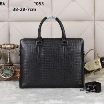 2026 BOTTEGA VENETA ボッテガ ブランド 人気が爆発 メンズ用 手持ち&ショルダー掛け 053.61.