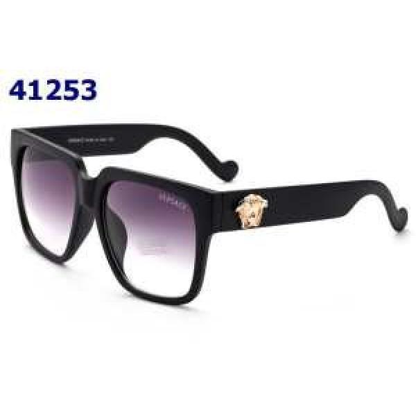 ヴェルサーチ 2026 春夏 大絶賛の履き心地! サングラス