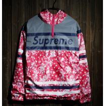 嬉しいコーディネートポイントSupreme パーカー コピー勧め