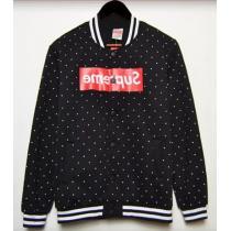 ドット柄 着まわし力の高い服シュプリーム コピー パーカー