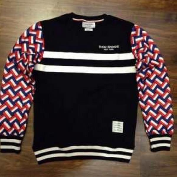 高級感溢れ　2026春夏 ～希少 THOM BROWNE トムブラウン プルオーバーパーカー