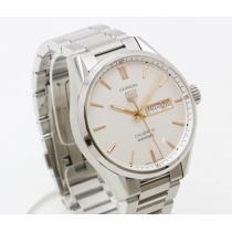 シンプルな美しさTAG HEUER タグ・ホイヤー 偽物カレラ デイデイト シルバー 独特の雰囲気の腕時計.208.