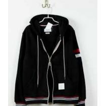 売れ筋 THOM BROWNE トムブラウン カジュアル感が出ているパーカー