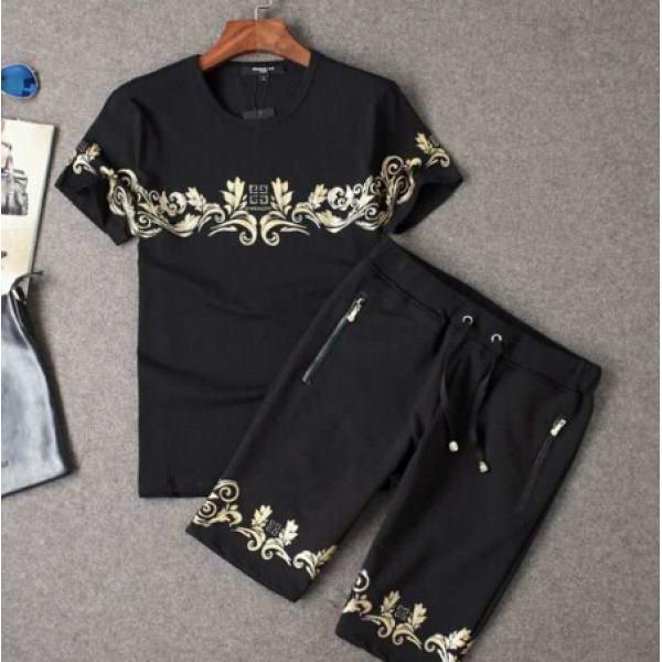 値下げ！2026春夏 GIVENCHY ジバンシー 偽物 半袖Tシャツ 上下セット 2色可選