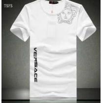 人気商品 2026春夏 VERSACE ヴェルサーチ スーパーコピー　半袖Tシャツ 2色可選